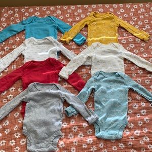 Lot of 7 New Carter’s Newborn Long-Sleeved Onesie Bodysuits
